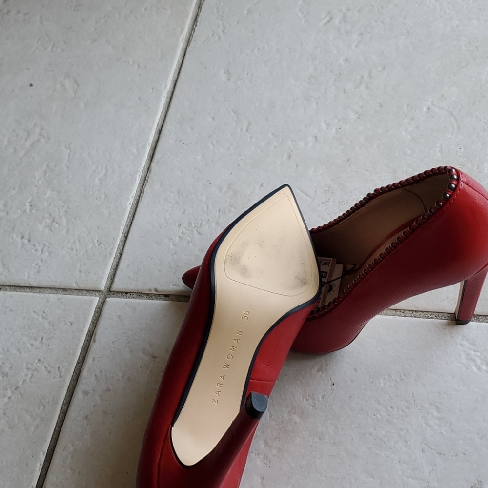 Shoes 👠 - Picture 4 of 5